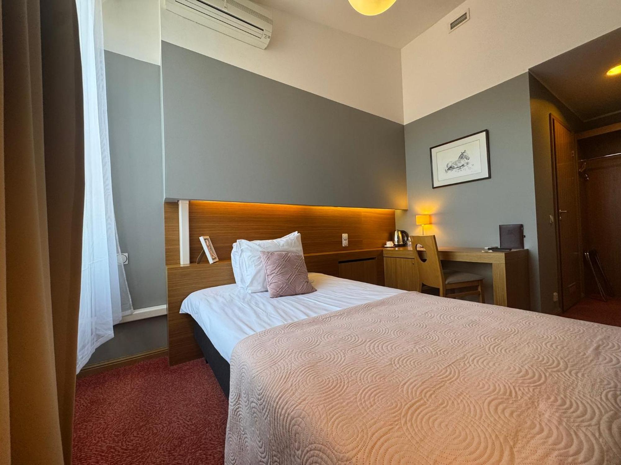 Single Room,1722893301:JPEG